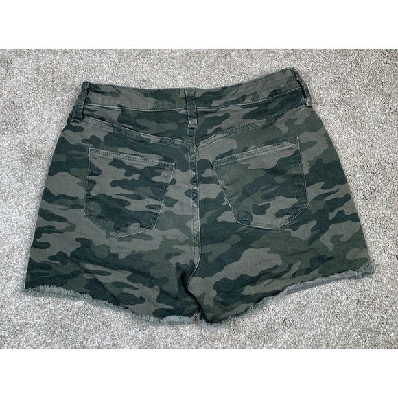 Universal Thread Womens Green Camouflage High Rise Cut Off Raw Hem Stretch‎ 4/27 - Picture 2 of 6